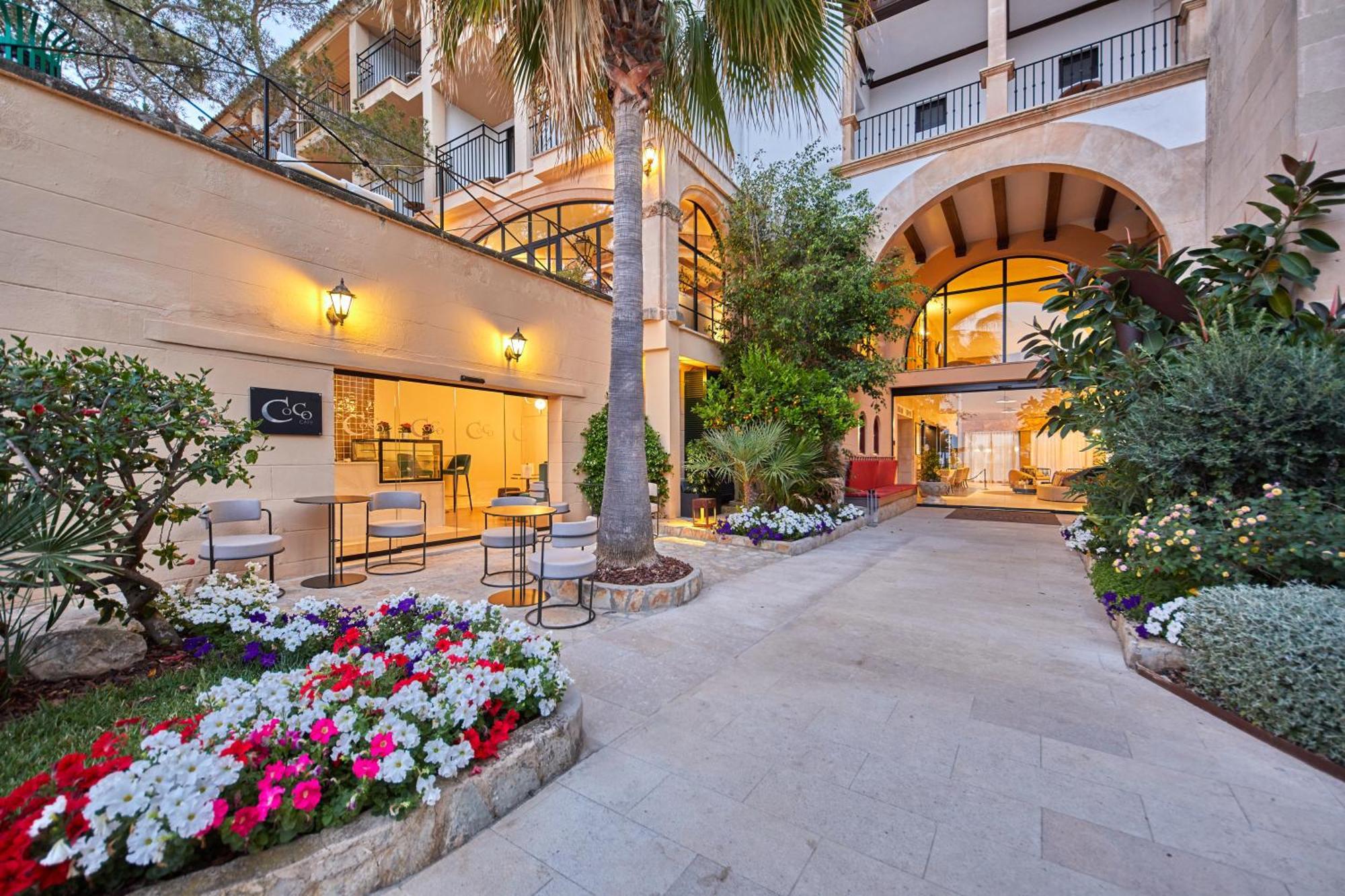 Secrets Mallorca Villamil Resort & Spa - Adults Only Peguera Ngoại thất bức ảnh The Village